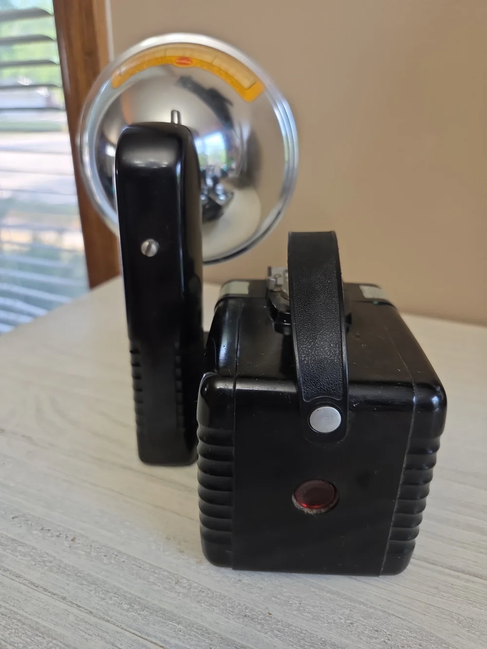 Kodak Brownie Hawkeye Camera with Black Flash - Classic Vintage Styling Untested